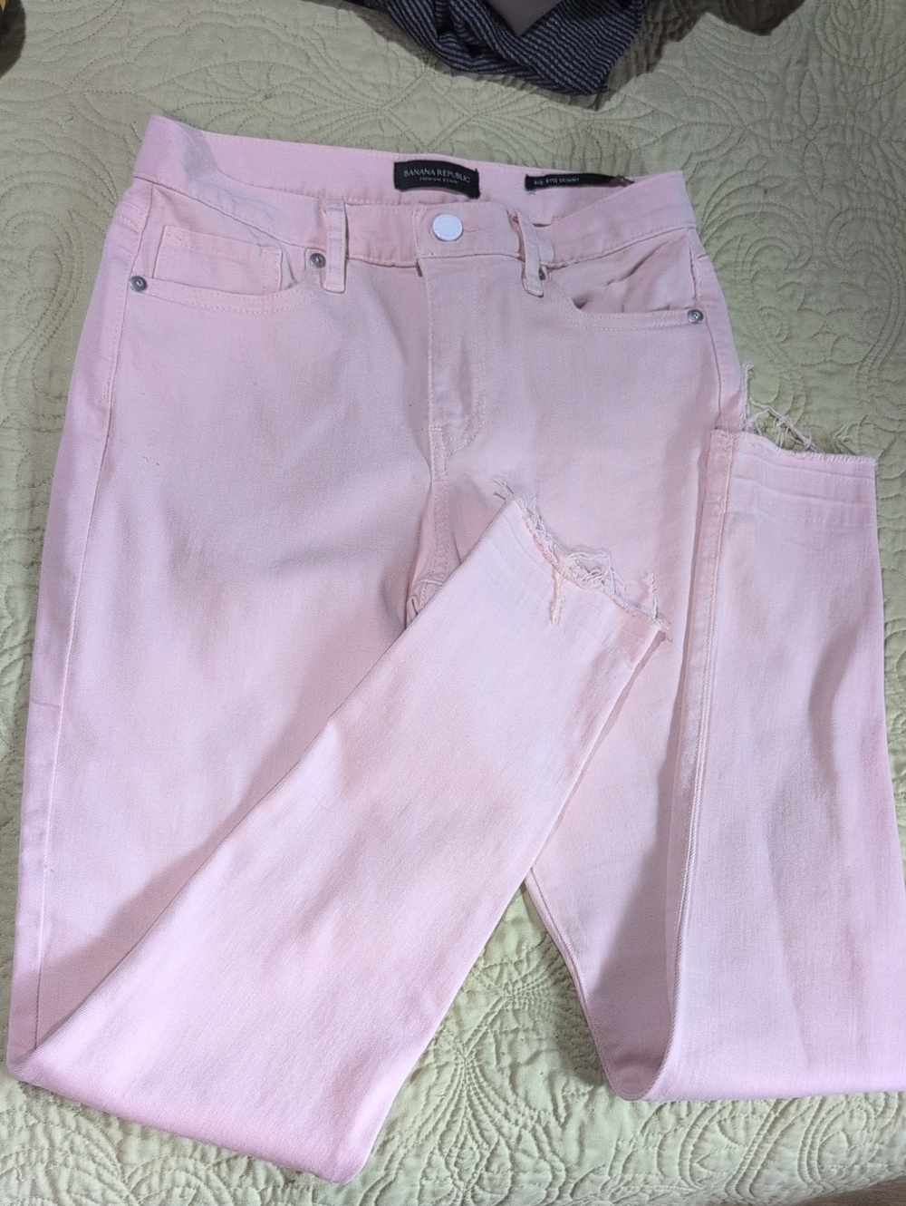 Banana Republic Skinny Jeans in Pale Pink with Distressed Hem